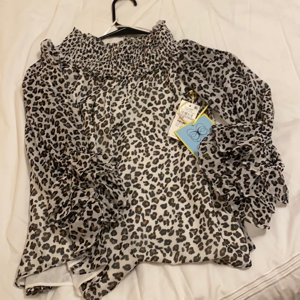 Women’s CeCe cheetah prince blouse
